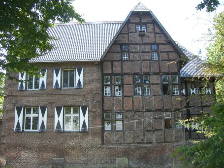 Korschenbroich : Haus Fürth, Wasserburg in Fachwerkbauweise